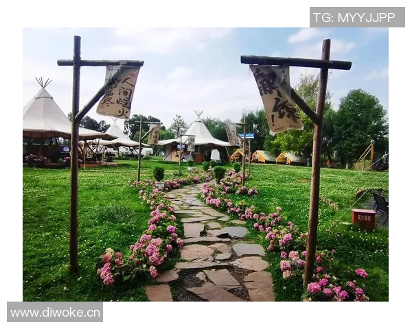 帐篷生活的魅力：在大自然中享受自由与宁静的完美体验